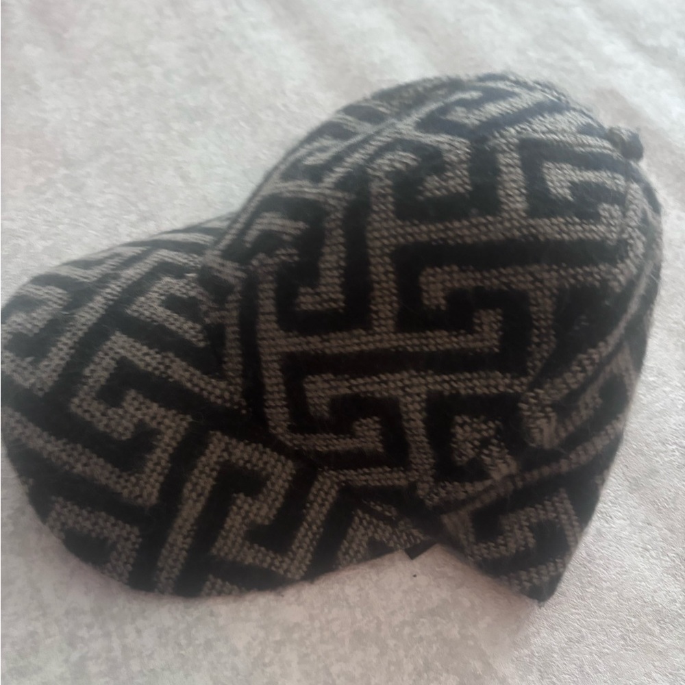 Geometric Adjustable Hat - Picture 5 of 8